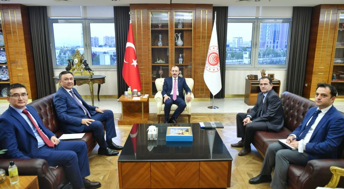 08.06.2021 With the Minister of Trade of Turkey Mehmet Mush