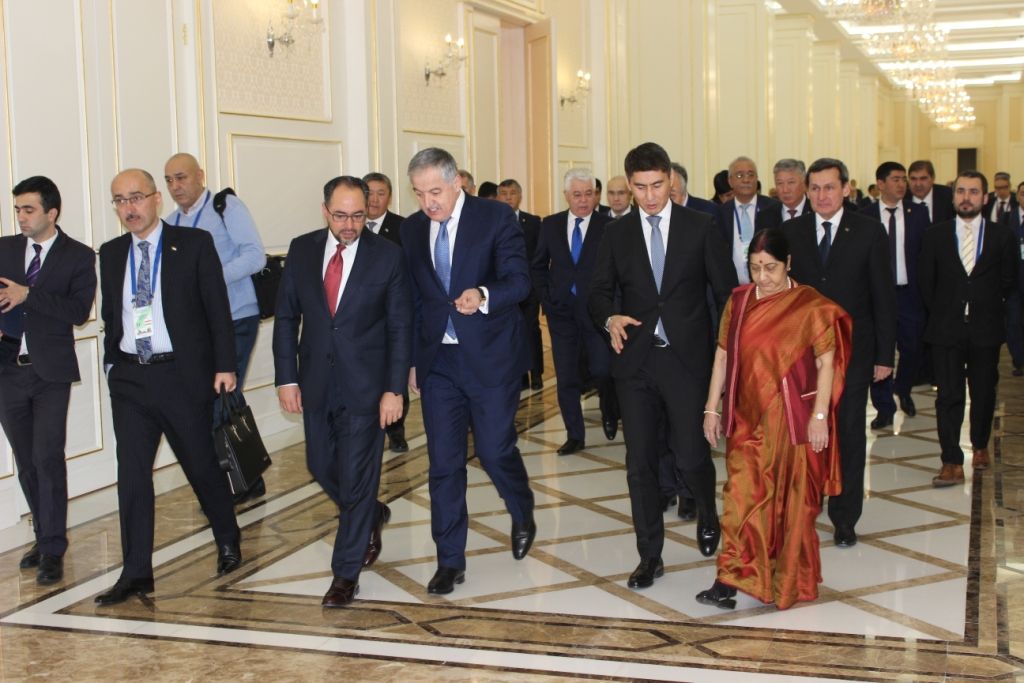 Министр иностранных дел КР Ч.Айдарбеков принял участие в Первом заседании министров иностранных дел Диалога «Индия - Центральная Азия»