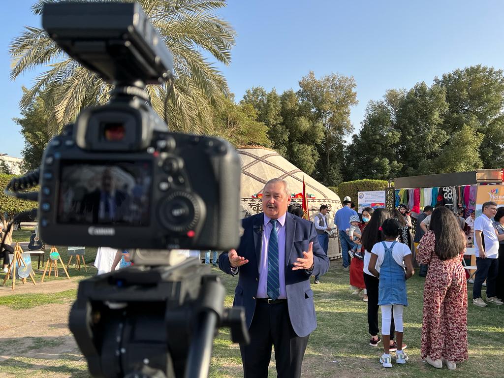 On March 19, 2022, the Embassy of the Kyrgyz Republic in the State of Kuwait took part in the “Spring Festival” on the occasion of the Nooruz holiday and festivities in honor of the national day of the host country, which was initiated by the embassies of the Central Asian states and held with the participation of 36 other embassies and representative offices accredited in Kuwait.