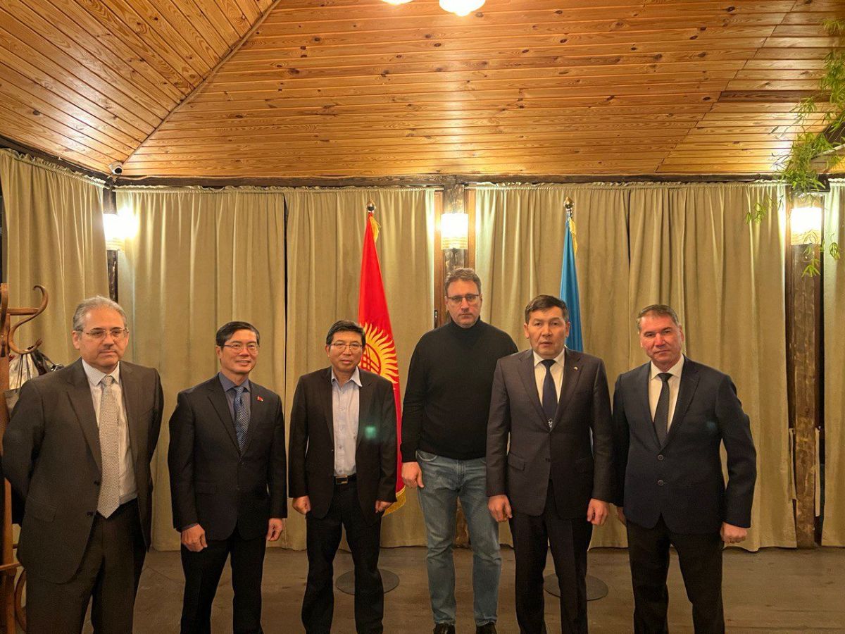 Посольством Киргизької Республіки організовано дипломатичний прийом на честь 30-річчя встановлення киргизько-українських дипломатичних відносин