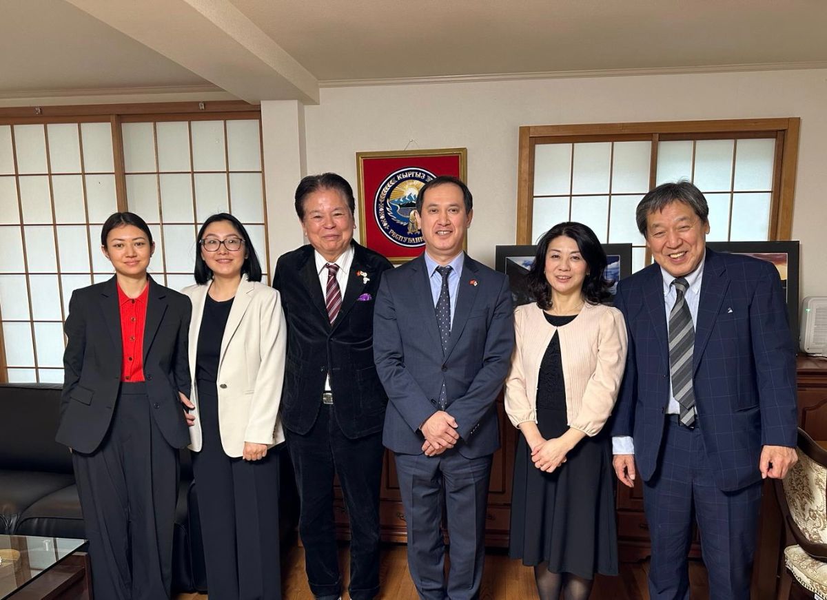 On February 6, 2024, a meeting was held between the Ambassador E. Osoev, M.P. of Wakayama Prefecture Mrs. Mori Reiko, Honorary Consul of the Kyrgyz Republic in the Kansai region Mr. T.Bunno and the representative of the Japanese  theatre Mr.R. Heiichi. 