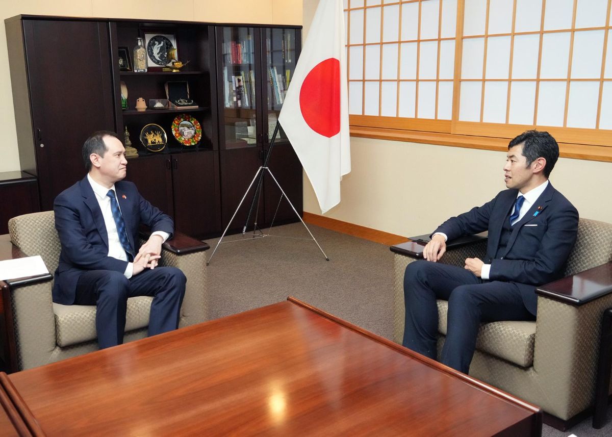 About meetings of the Ambassador of the Kyrgyz Republic to Japan E. Osoev with the Deputy Minister of Foreign Affairs of Japan-State Minister Mr. Kyoto Tsuji and Parliamentary Vice Minister of Foreign Affairs of Japan Mr. Yoshiro Fukuzawa
