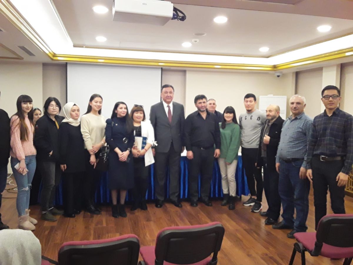 2020-02-14 With the citizens of Kyrgyzstan in Bursa 