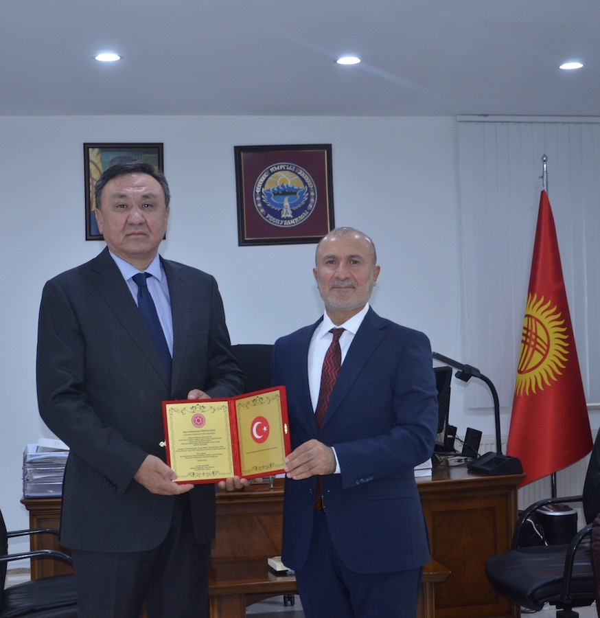 2020-10-08 With the Honorary Consul of the Kyrgyz Republic in Turkey M. Kurt